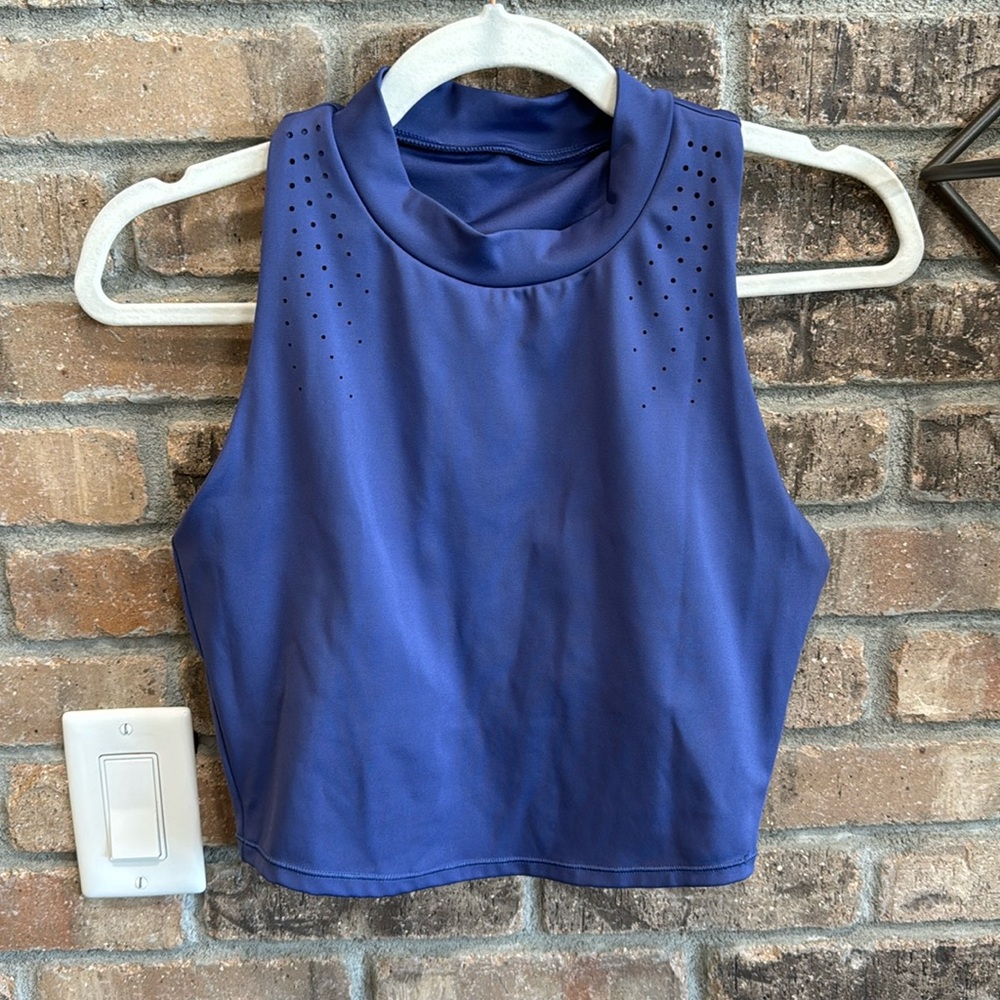All in motion crop sports bra top